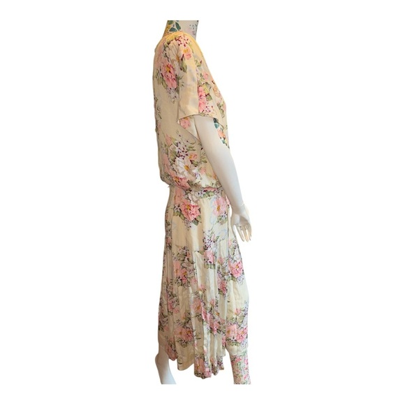 Vintage Depeche ModeChic Floral Maxi Dress in Cream and Pink - Picture 3 of 10